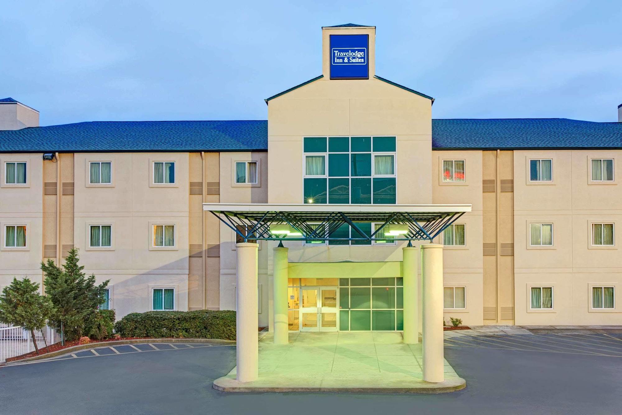 Days Inn & Suites By Wyndham Augusta Near Fort Eisenhower Exterior foto